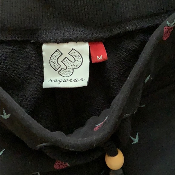 Ragwear black joggers shorts - Picture 2 of 3